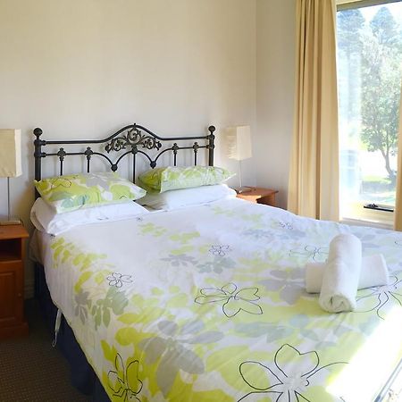 Dockside Waterfront Indulgence Villa Port Fairy Eksteriør billede
